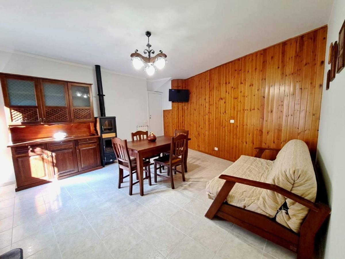 Casa Vacanze La Civita Castel Di Sangro Esterno foto